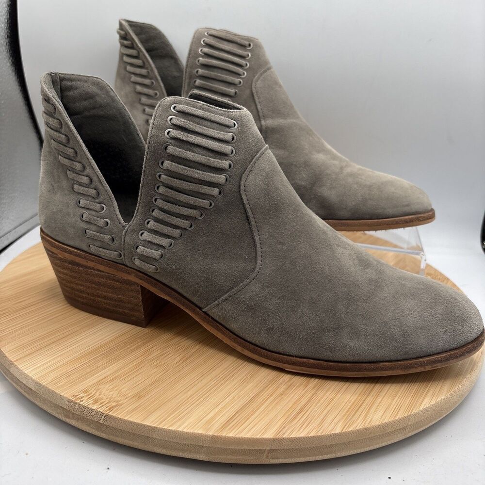 Vince Camuto Pevista Gray Suede Ankle Booties Block Heel Slip On Women’s 10M